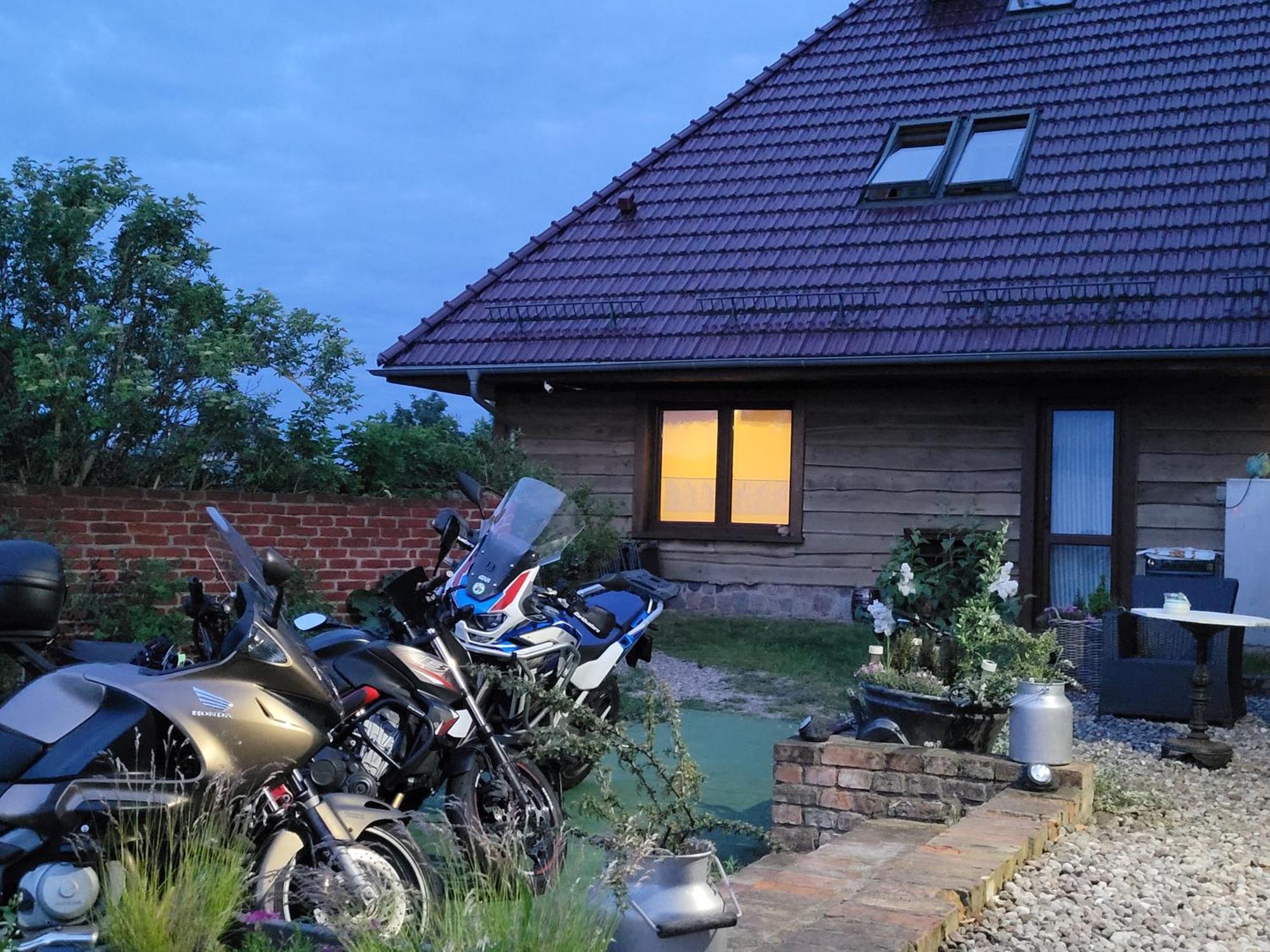 Dom Goscinny Ptaszarnia - Natura-Free Parking Swinoujscie Exterior photo